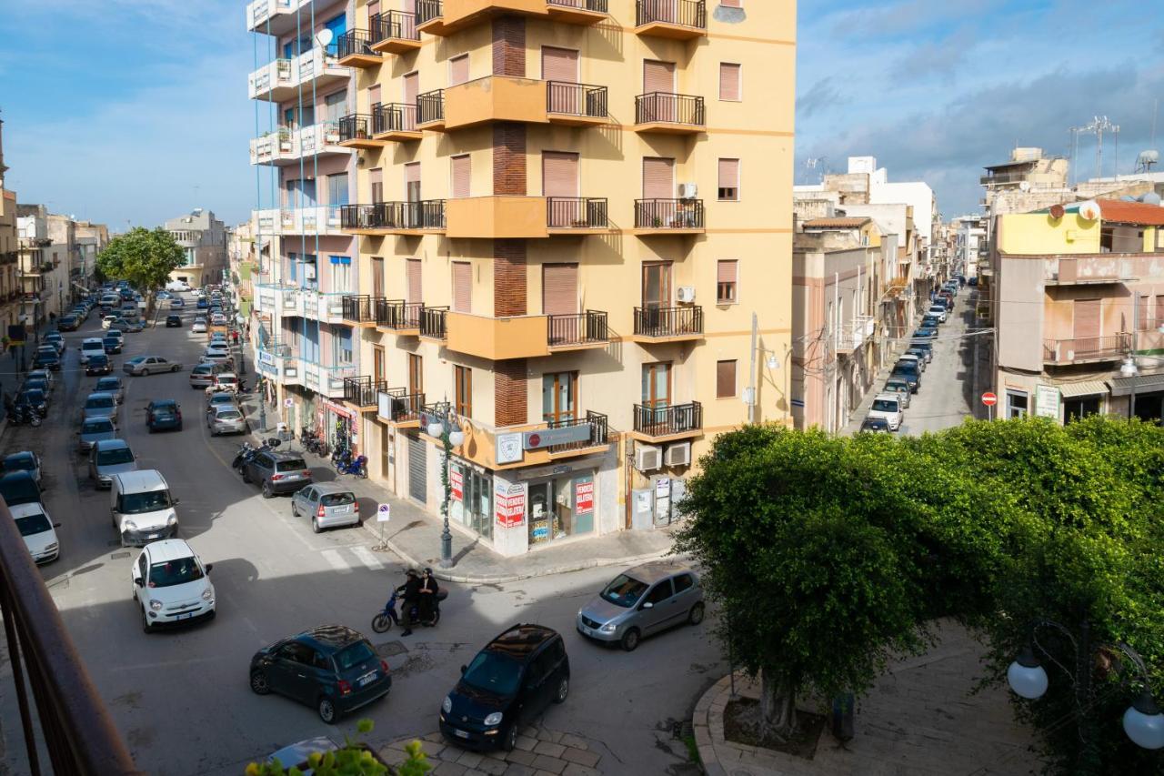 Il Mosaico Family Apartments 马扎拉德尔瓦洛 外观 照片